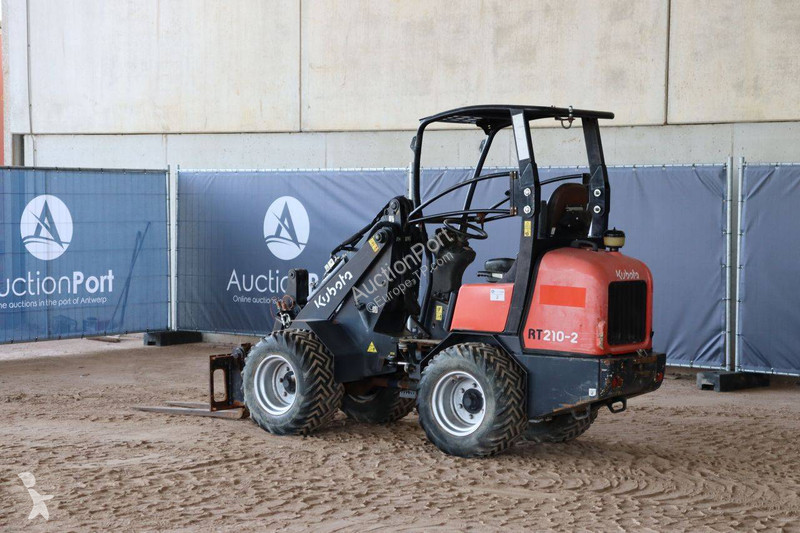 Chargeuse Kubota RT210-2