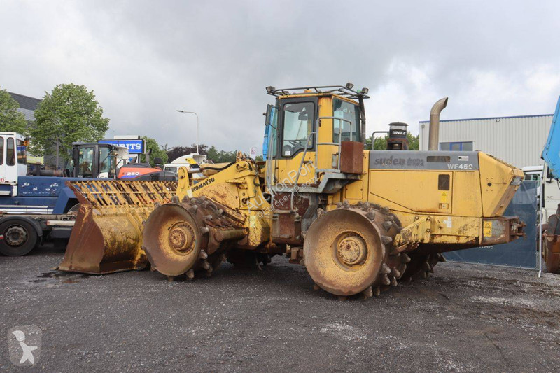 Chargeuse Komatsu WF450-3D