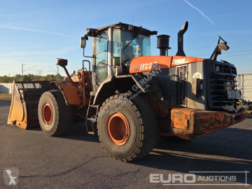 Chargeuse sur pneus Hitachi
