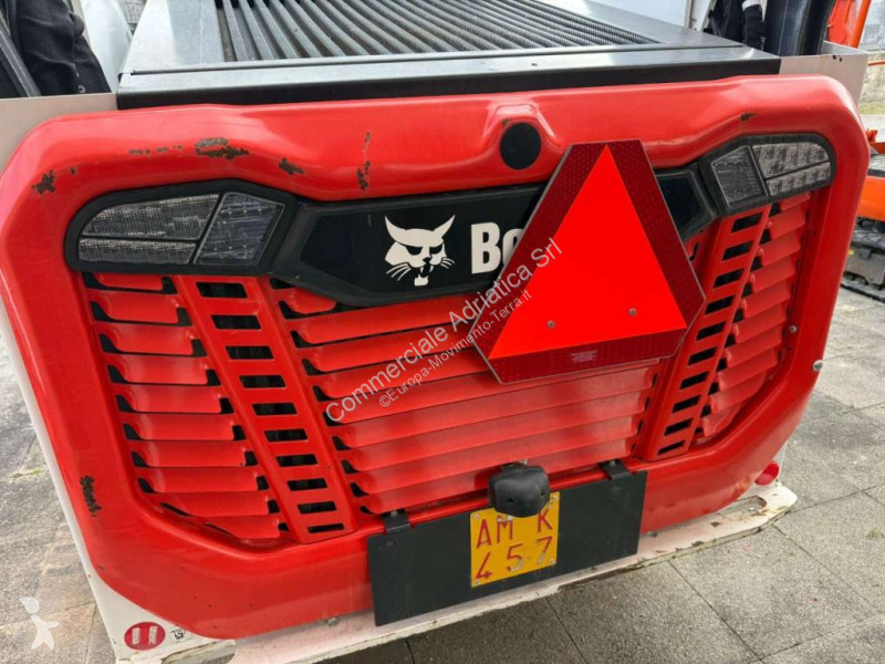 Pala cargadora Bobcat S76