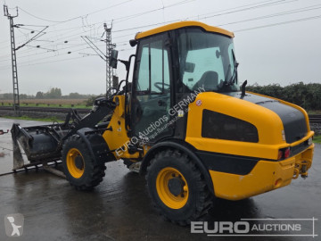 Chargeuse sur pneus JCB