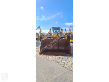 Колесен товарач Caterpillar