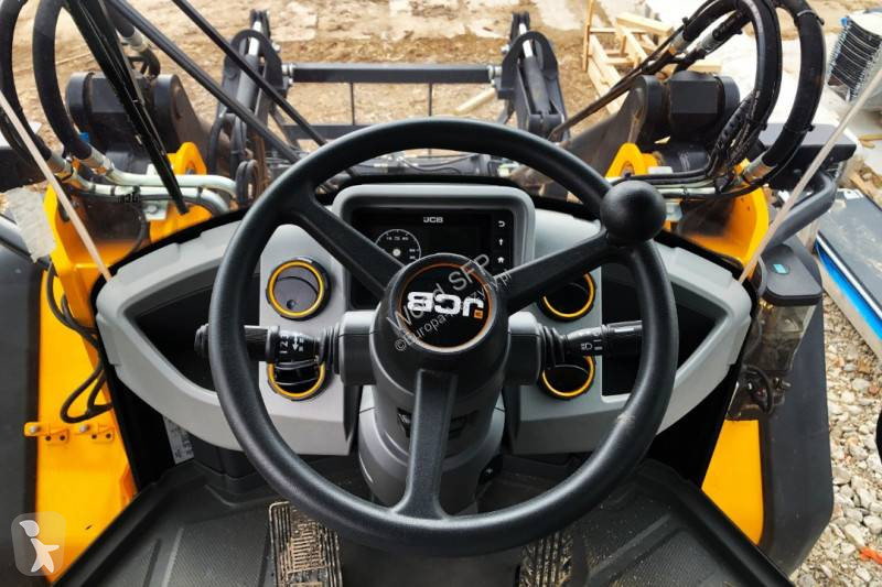 Товарач JCB 427 Stage V