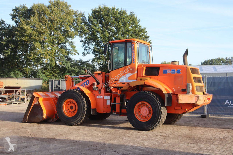 مُحمّلة Fiat Kobelco W170