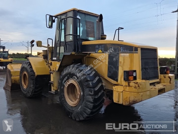 Kolový nakladač Caterpillar