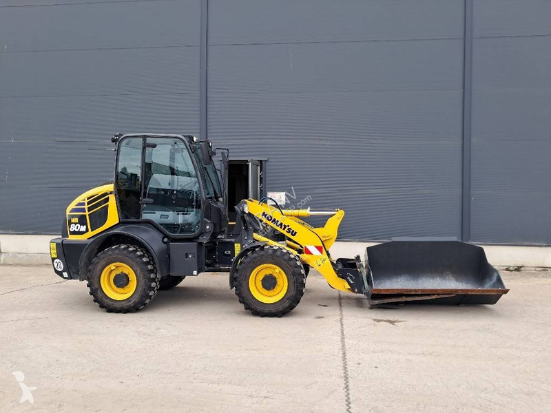مُحمّلة Komatsu WA80M-8E0