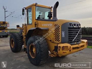 محملة بعجلات Volvo