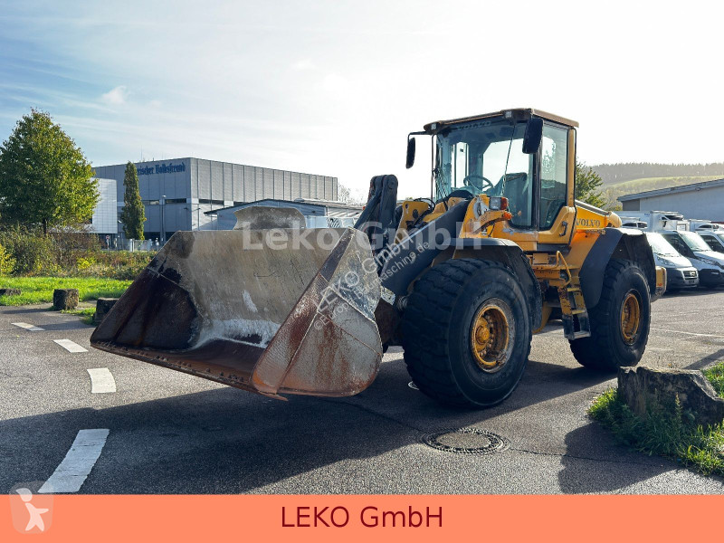مُحمّلة Volvo 120F 3 Kreise, Schnellwechsler