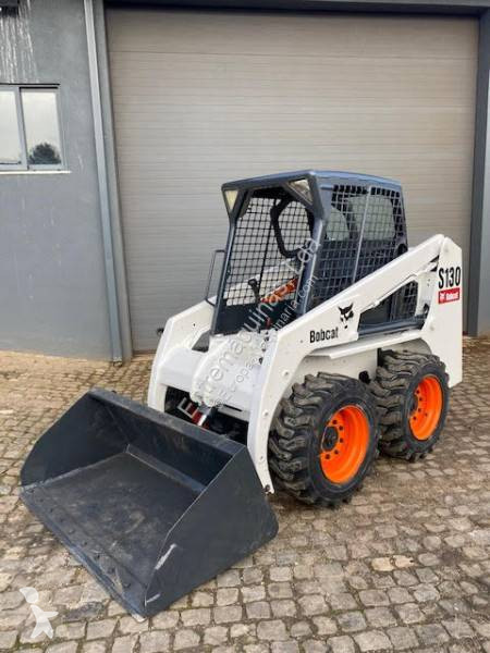Shovel Bobcat
