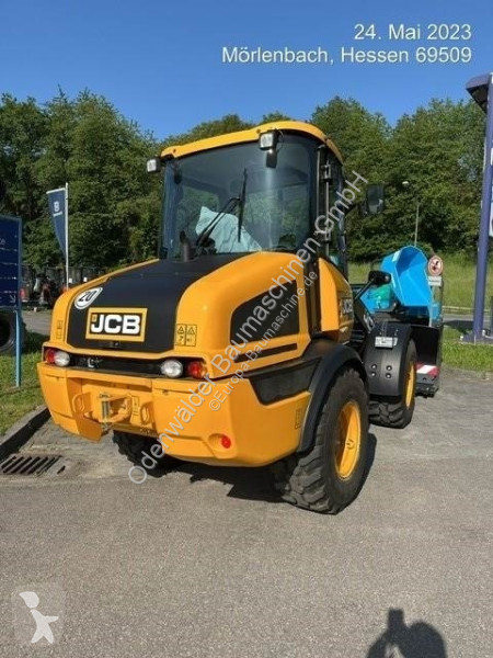 Shovel JCB 409