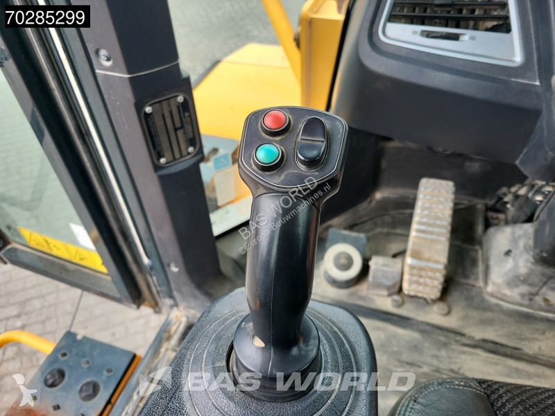 Shovel Hyundai HL955