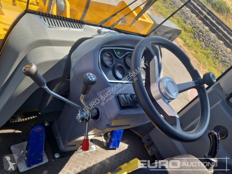 Nakladač  HJ958
