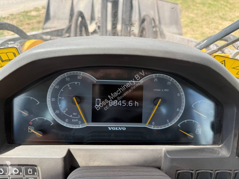 Nakladač Volvo L220H - CDC Steering / Excellent...