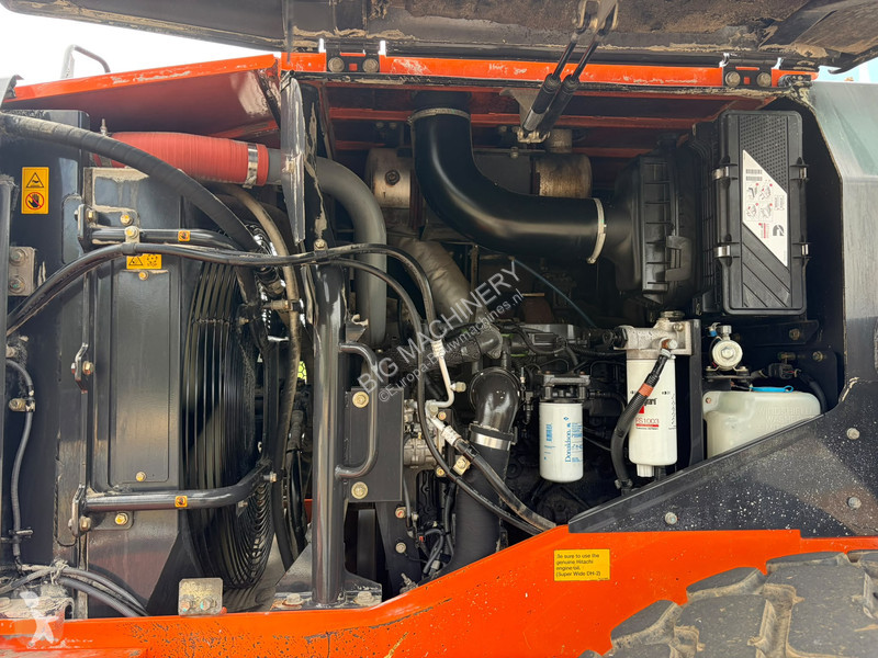 Nakladač Hitachi 5B