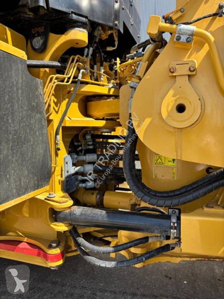 Nakladač Caterpillar 988 K (CE + EPA)