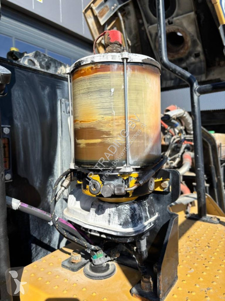 Nakladač Caterpillar 980 M