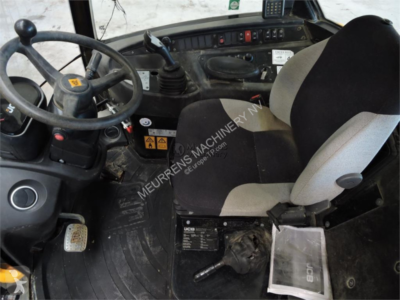 مُحمّلة JCB 406 + Fork