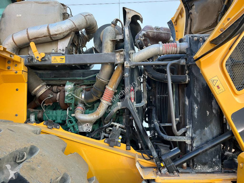 Nakladač Volvo - Automatic Greasing / Camera