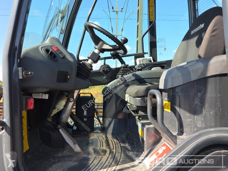 Nakladač Komatsu WA100M-7