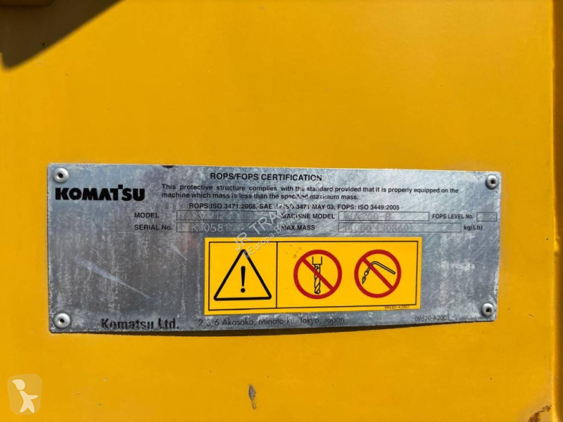Фронтальный погрузчик Komatsu WA 200-8
