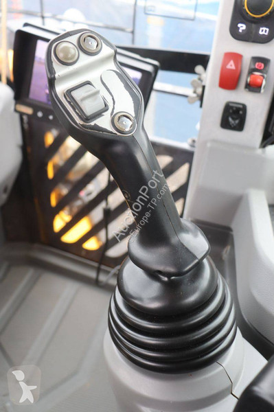 Pala cargadora JCB 437WHT T4F