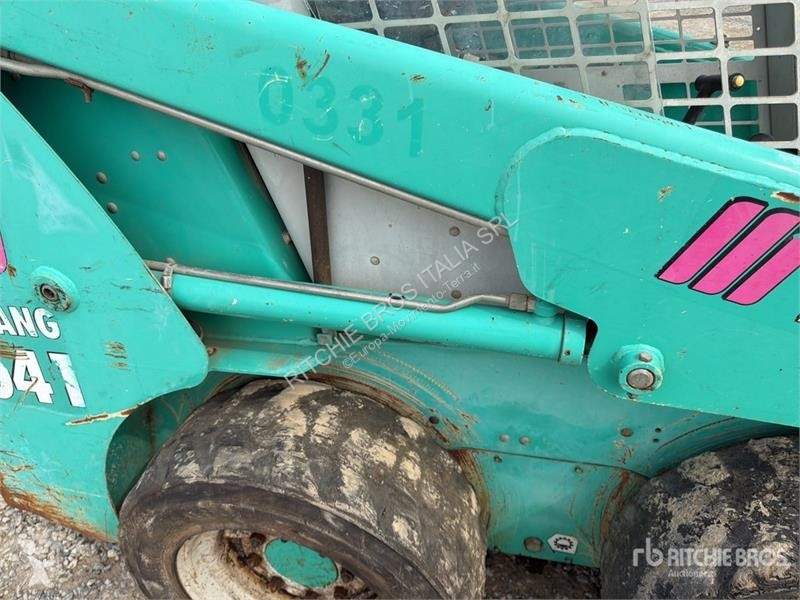 Chargeuse IHI 2041 Skid Steer Loader (Inoperable)