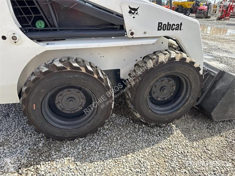 مُحمّلة Bobcat 753