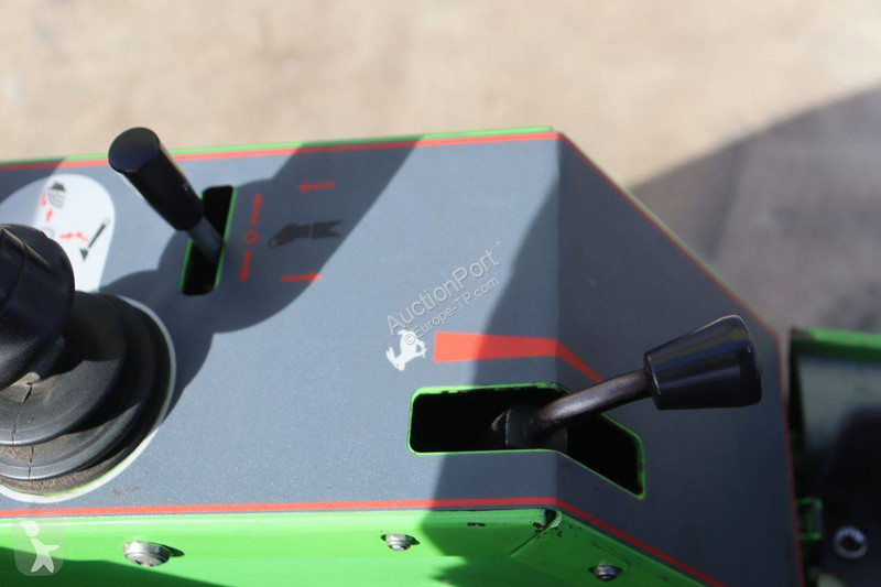 Chargeuse Avant tecno T