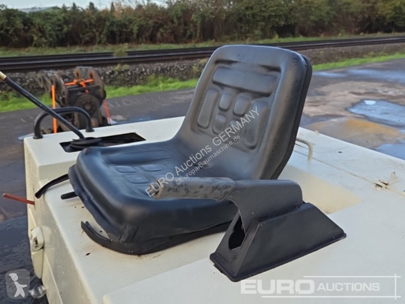 Shovel Yanmar V3