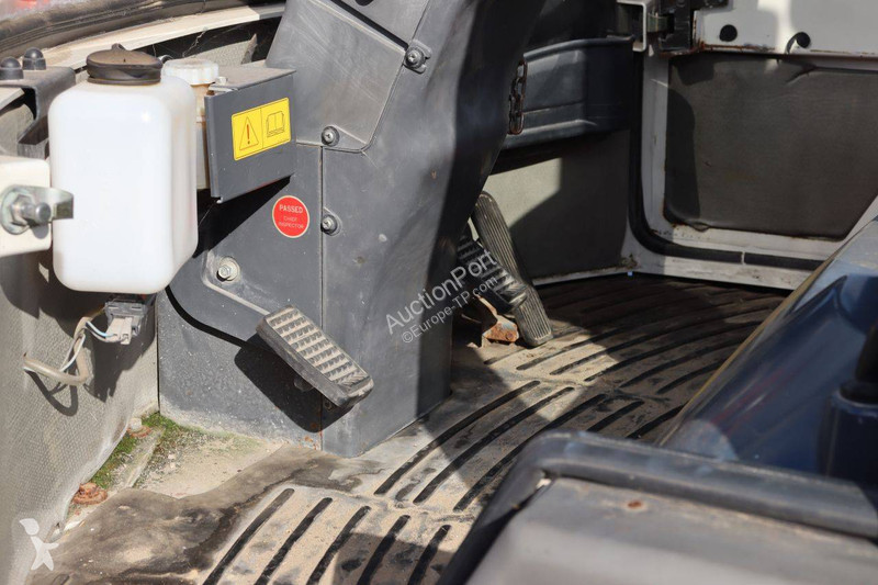 Shovel Kubota N