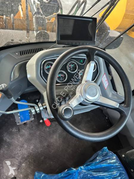 Pá carregadora CLC CLC  T 1000