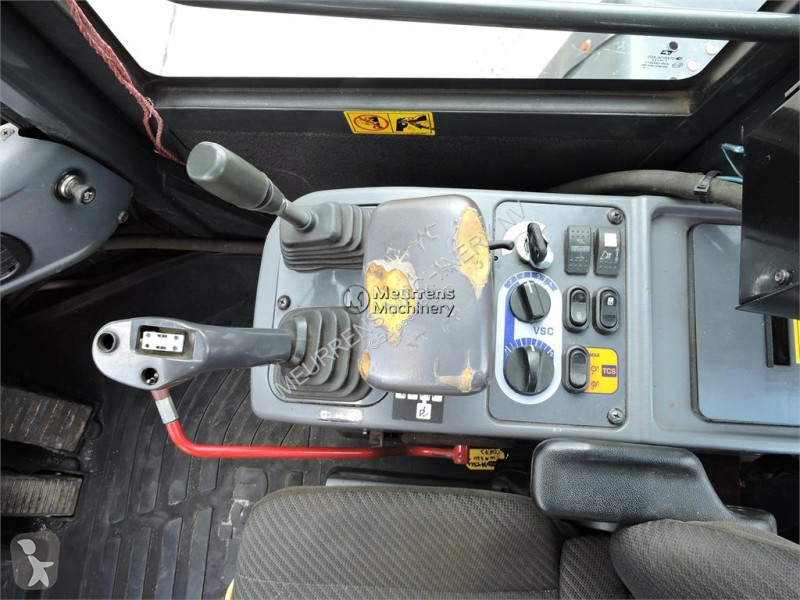 Pala Komatsu WA320