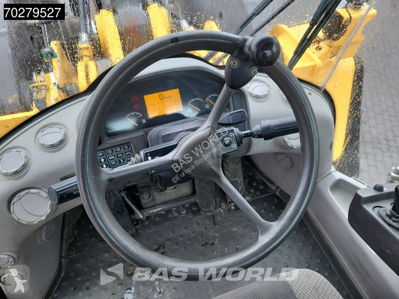 Nakladač Volvo L250 CDC