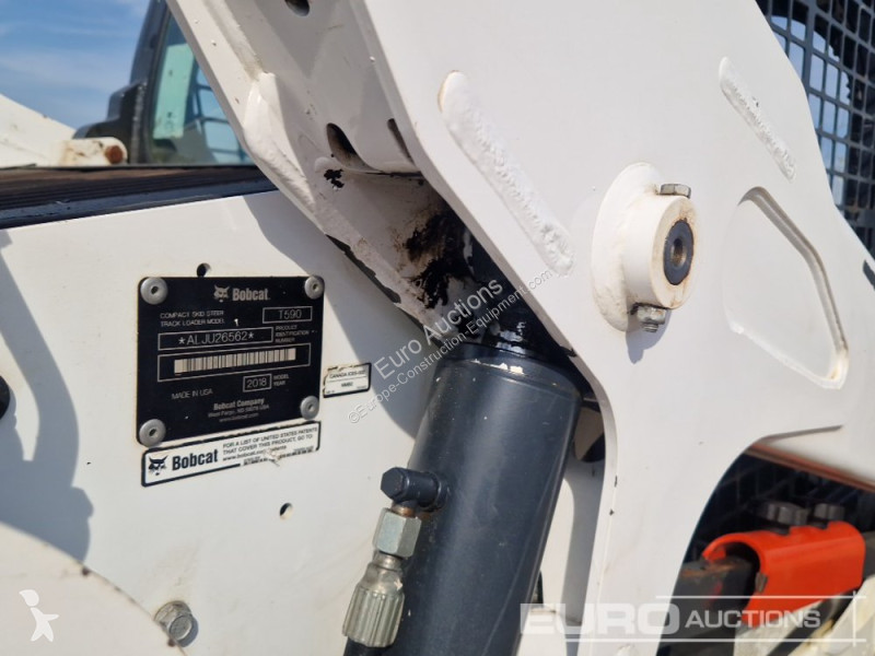 Shovel Bobcat T590