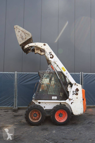 Shovel Bobcat