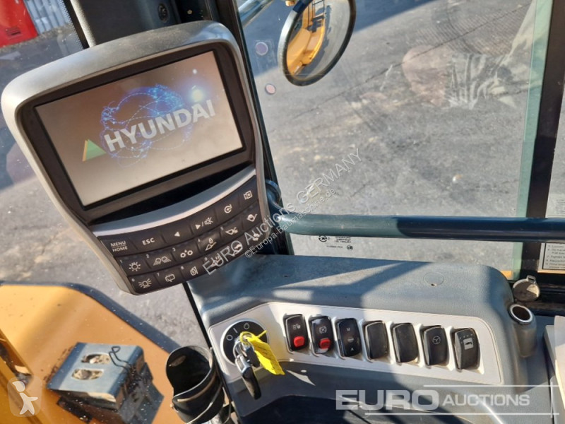 مُحمّلة Hyundai HL970
