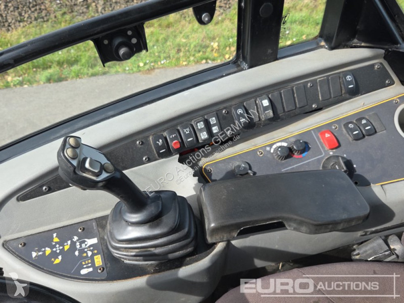 Товарач JCB 409