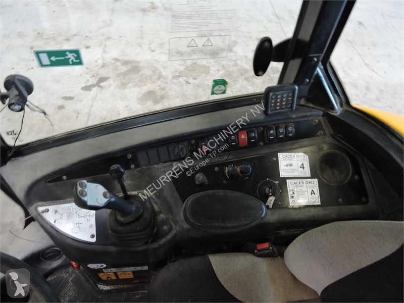 مُحمّلة JCB 406 + Fork