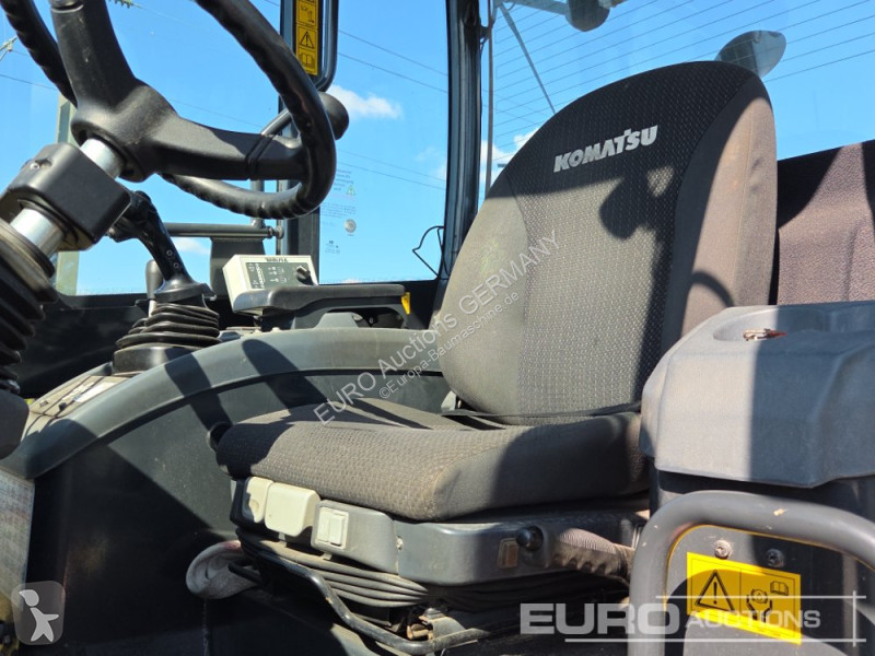 Nakladač Komatsu WA100M-7