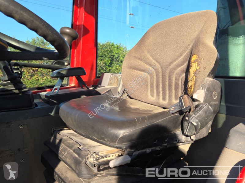 Nakladač Volvo L28F