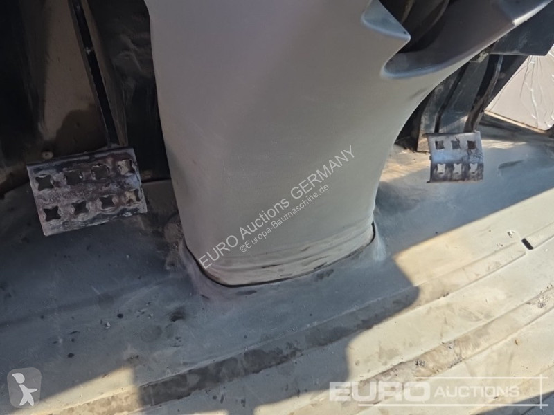 Товарач Caterpillar