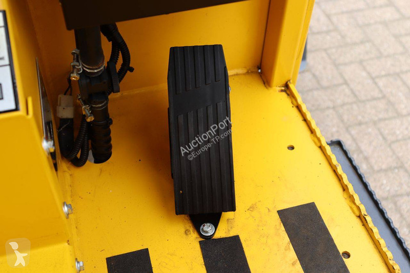 Eurotrac -CIF loader