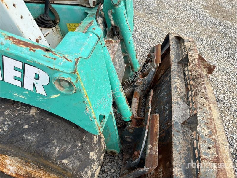 Chargeuse IHI 2041 Skid Steer Loader (Inoperable)