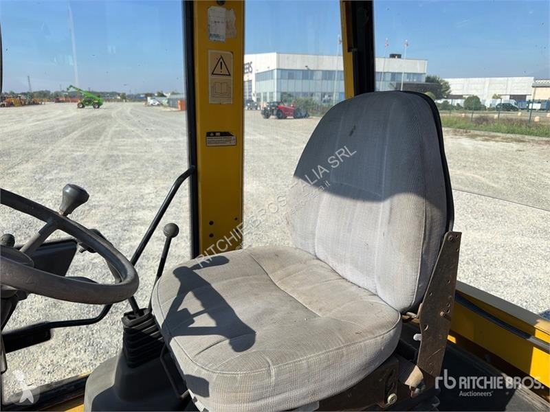 Pala cargadora Komatsu WB70A Wheel Loader