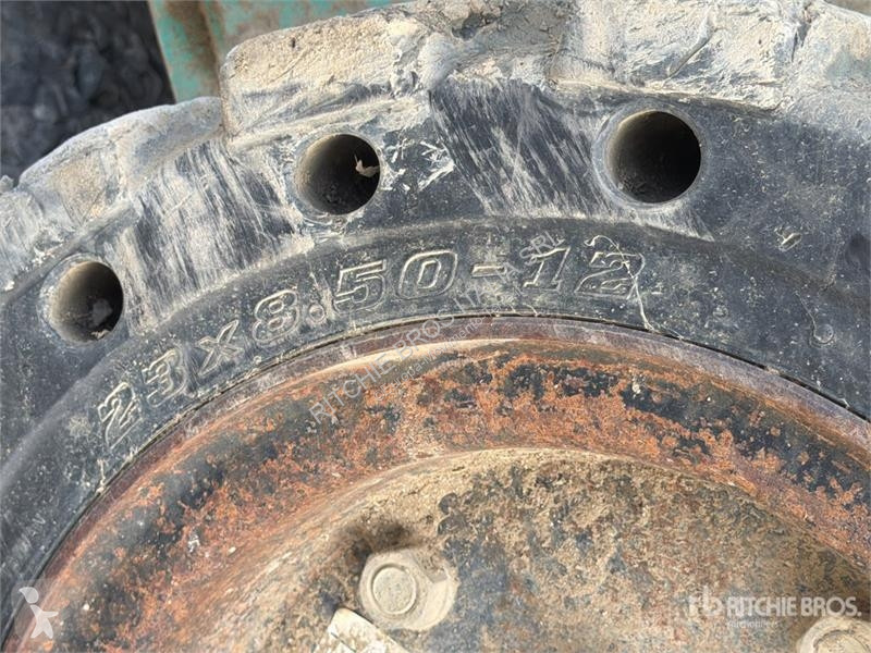 Pala cargadora IHI Skid Steer Loader (Inoperable)