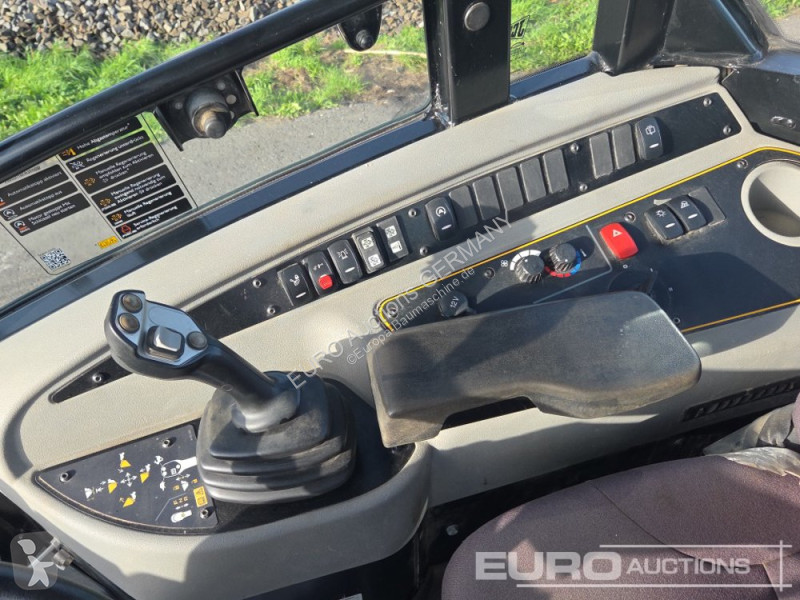Lastare JCB 409