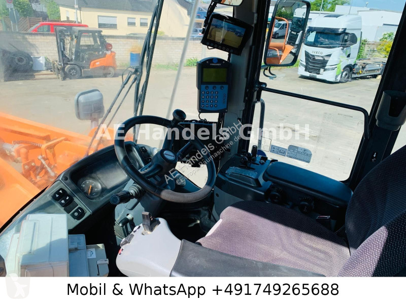 Chargeuse Doosan 4503...