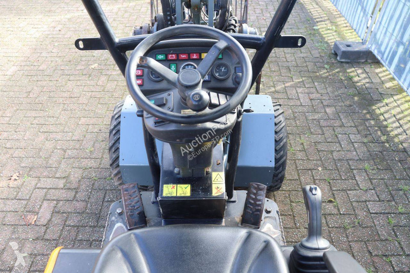 Chargeuse Giant D332SWT