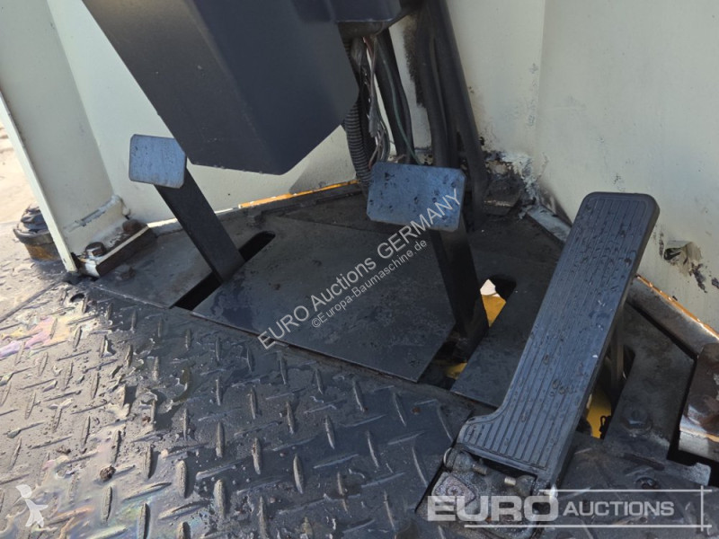 Shovel Yanmar V3