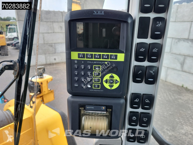 Nakladač Volvo L150 H